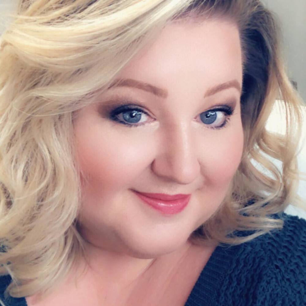 Meet your Posher, Hayley